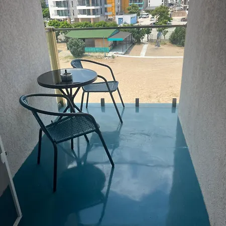 La Playa - Situat Pe Plaja Cu La Mare אפורי נורד